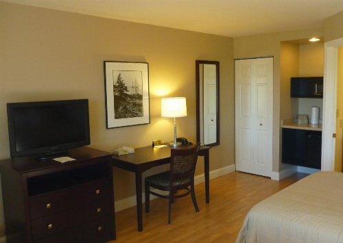 Yankee Clipper Motel image 9